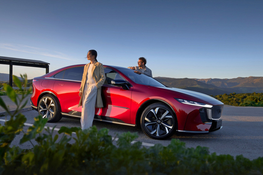 Лифтбек Mazda 6e на платформе Changan: больше рынков