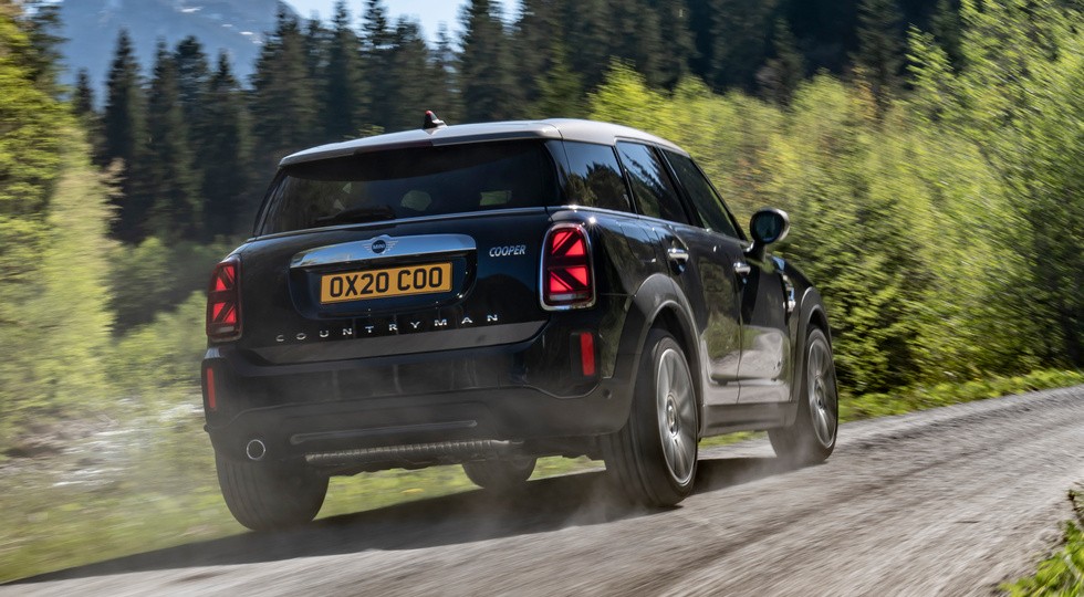 Кроссовер Mini Countryman обновлён: топовый мотор «придушили», зато больше версий имеют 8АКП