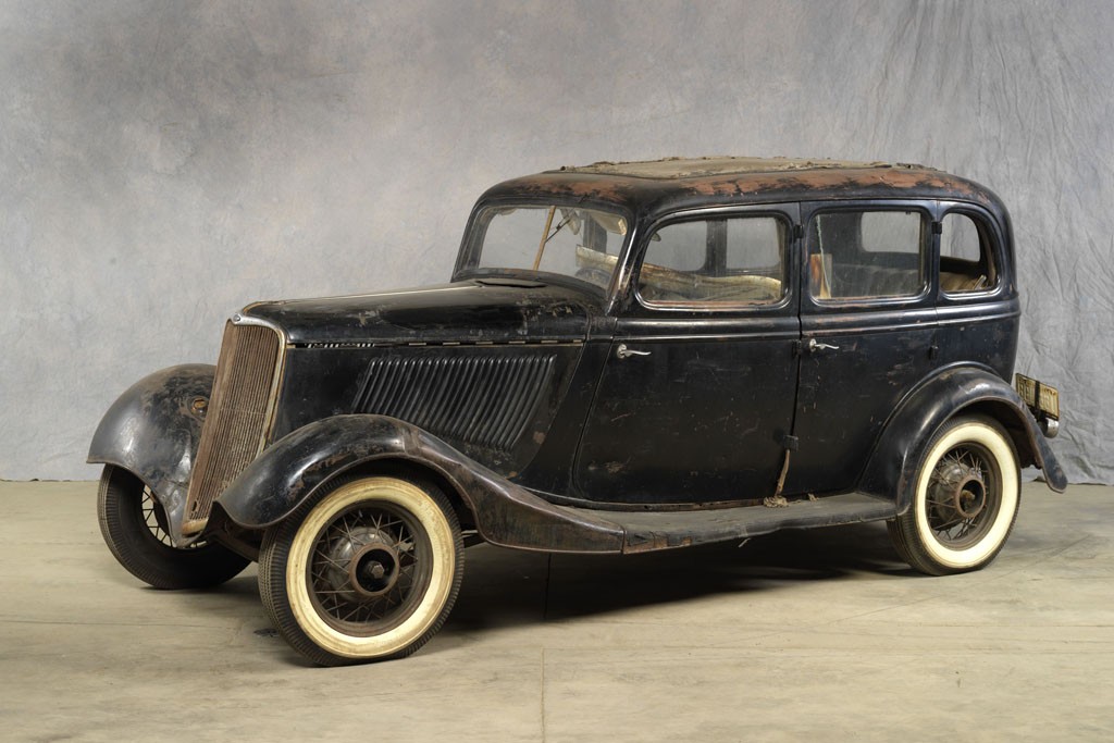 Прототипом довоенной. стал Ford Model B 40A Fordor Sedan 1934 модельн...