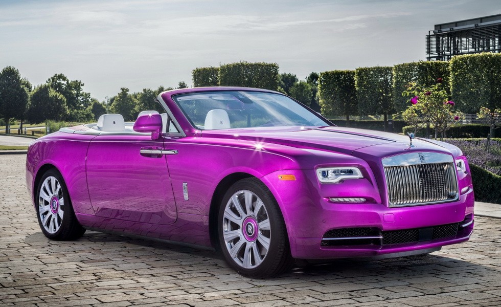 Rolls-Royce Dawn in Fuxia