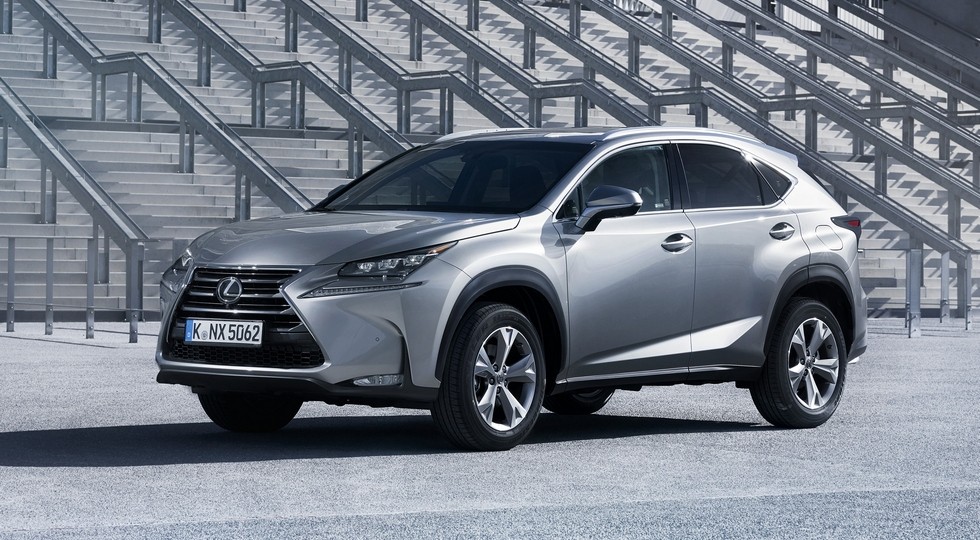 На фото: Lexus NX