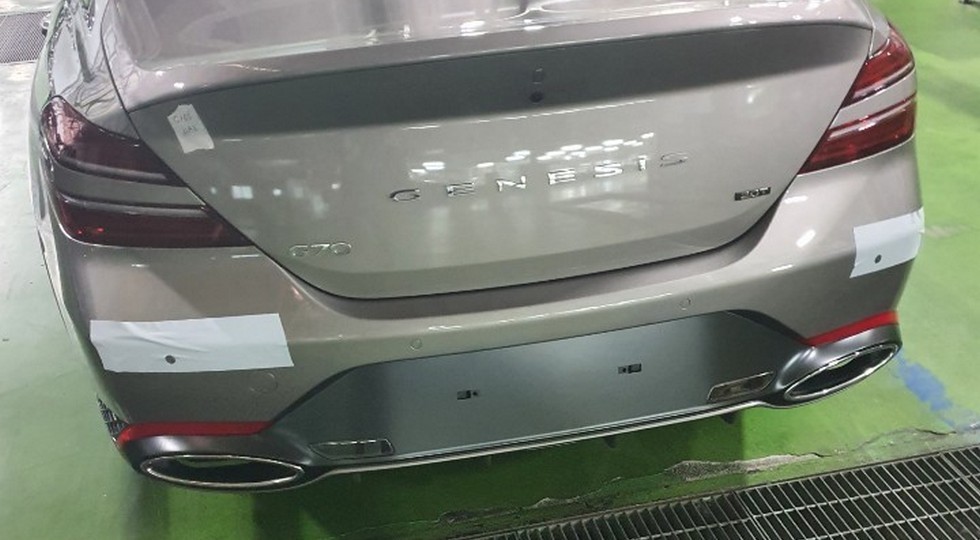 Седан Genesis G70 обновлён в стиле старших моделей. А ещё грядёт универсал