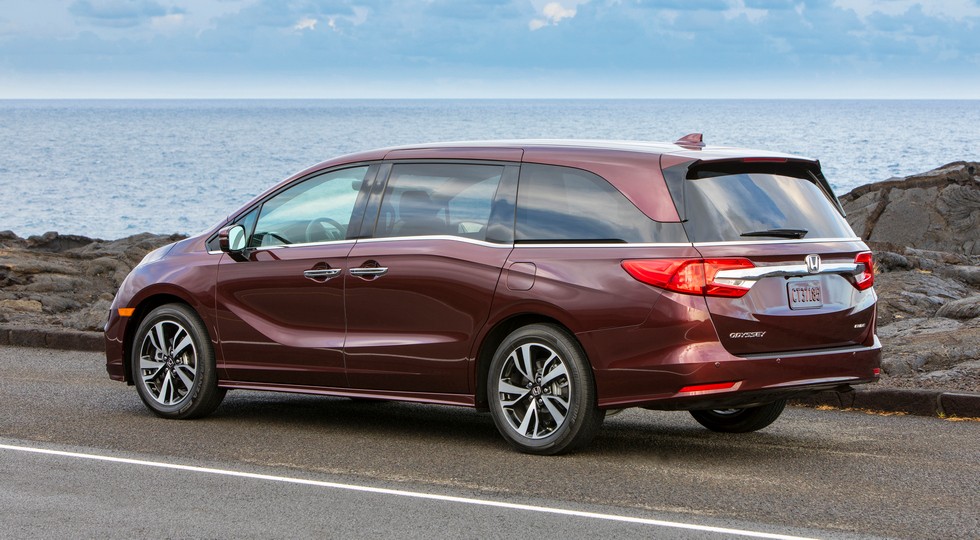 Обновлённый минивэн Honda Odyssey предупредит о забытых пассажирах