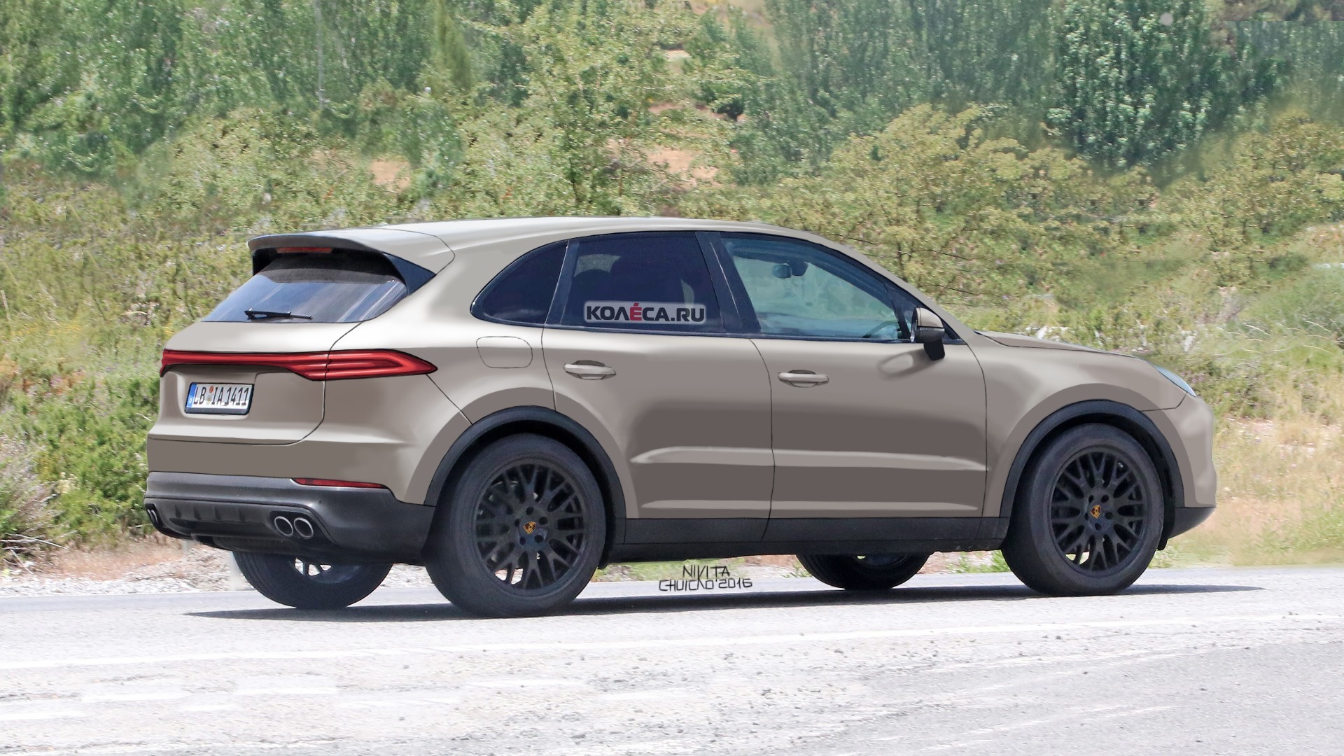 Porsche Cayenne rear1