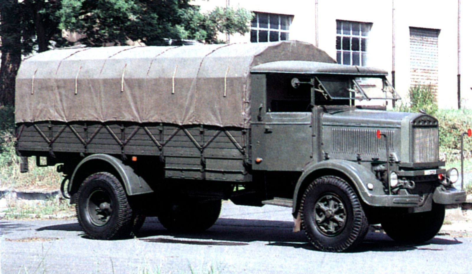 Скоростные легковушки и самые красивые грузовики: неизвестные итальянские автомобили Второй мировой войны