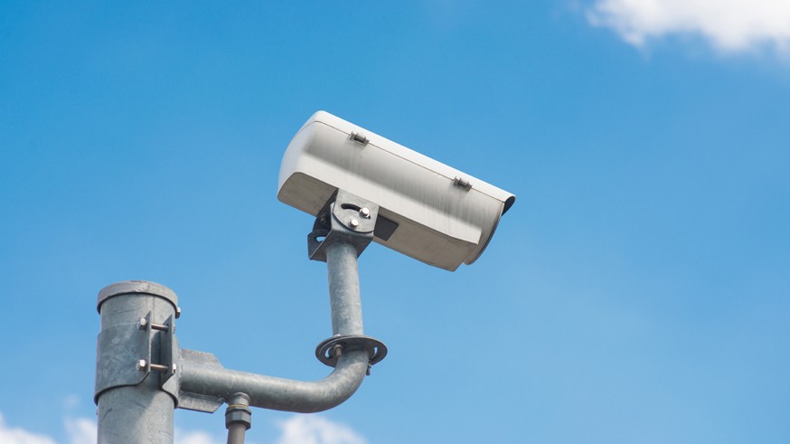 The traffic security CCTV camera operating on road detecting tra