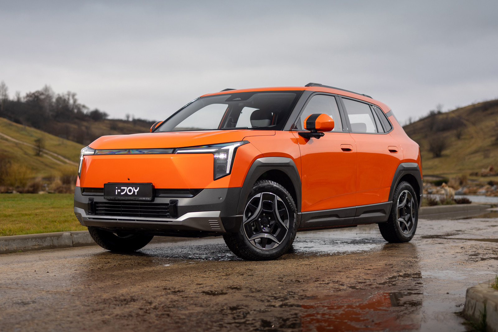 Старт продаж кроссовера Evolute i-Joy нового поколения: полный прайс-лист