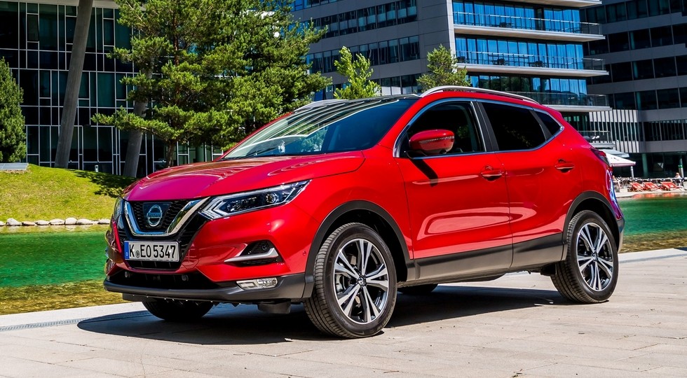 На фото: обновленный Nissan Qashqai. В России пока продают дореформенную версию