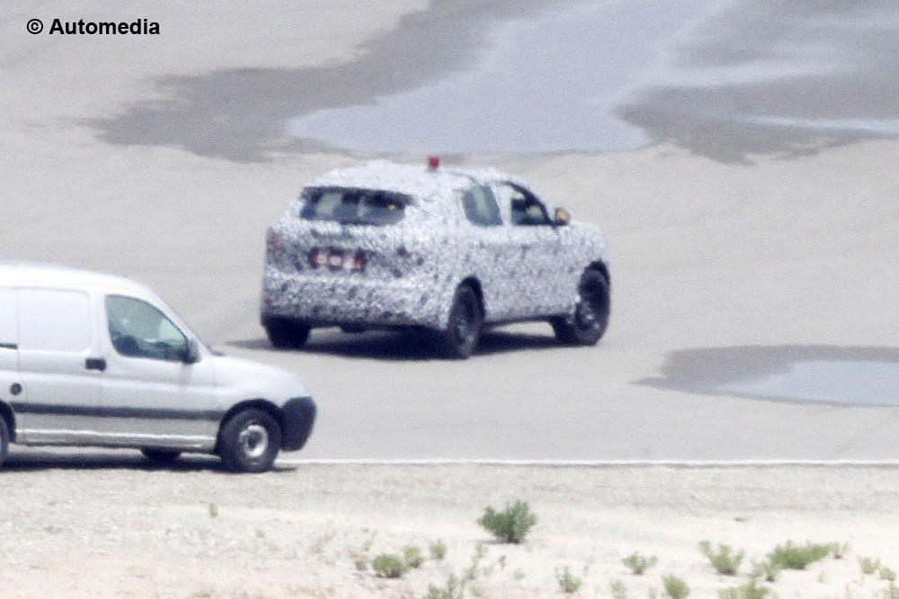 Nissan Qashqai "next" укрылся от папарацци на полигоне