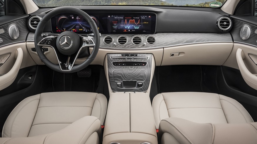 Mercedes-Benz разрабатывает E-Class нового поколения: первое изображение