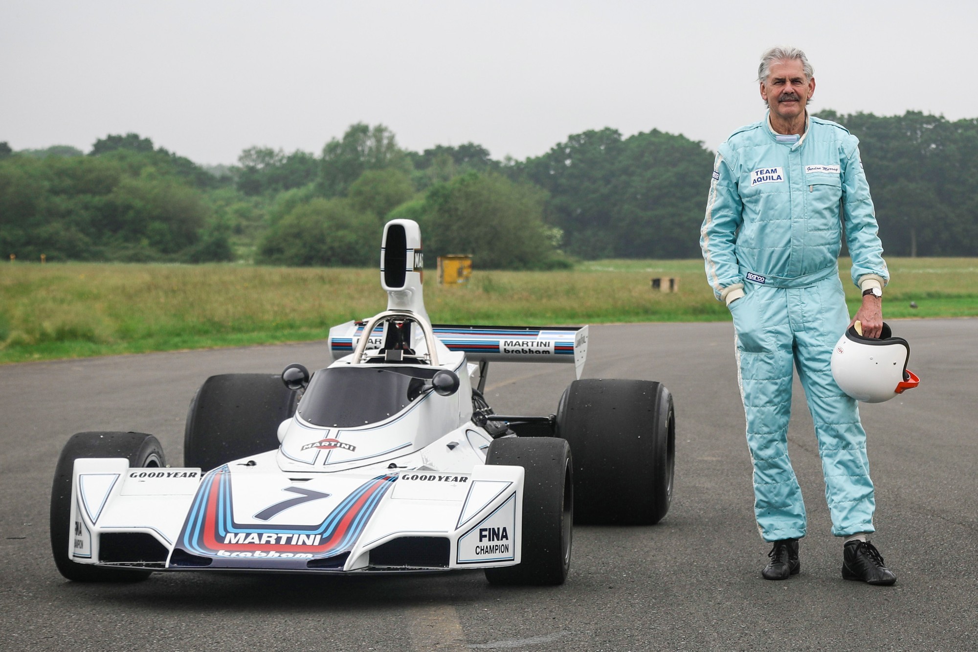 Гордон Мюррей и разработанный им болид Формулы-1 Brabham BT44B из далёкого 1975 года.