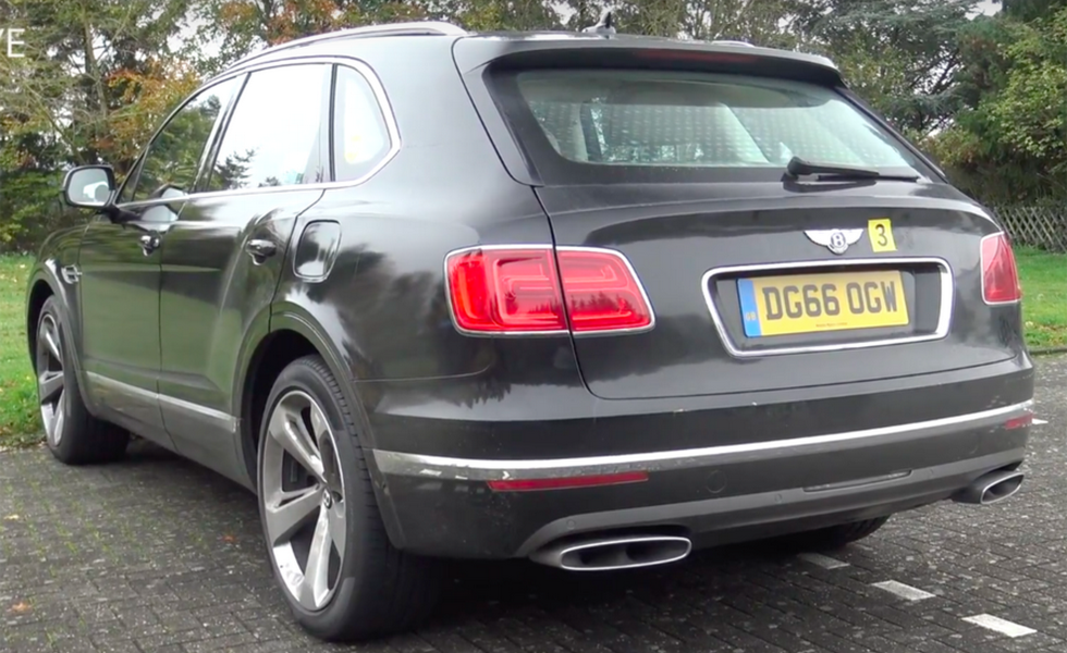 Bentley Bentayga PHEV 1