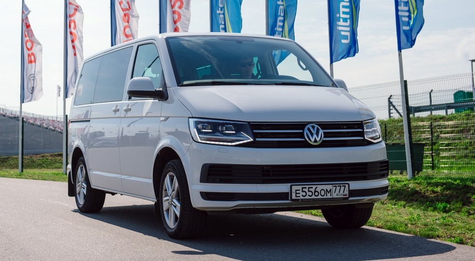 На фото: Volkswagen Caravelle