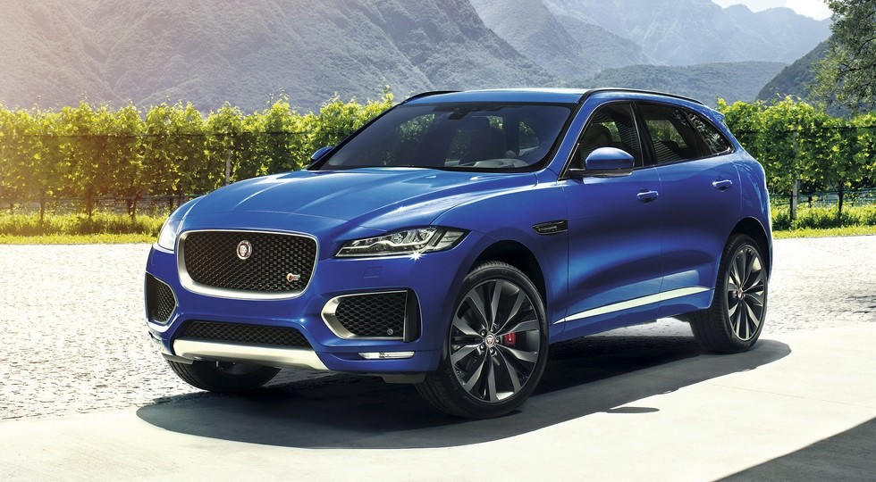 На фото: Jaguar F-Pace,