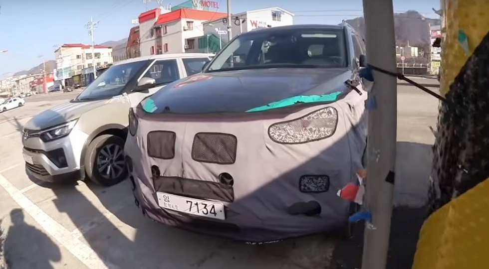 SsangYong ещё раз обновит Rexton. Предыдущий рестайлинг не помог, внедорожник в «минусе»