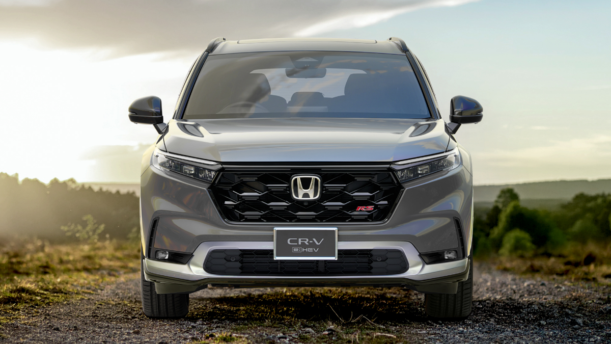 Honda CR-V готовится выйти на домашний рынок и подбирает аксессуары по торжественному случаю