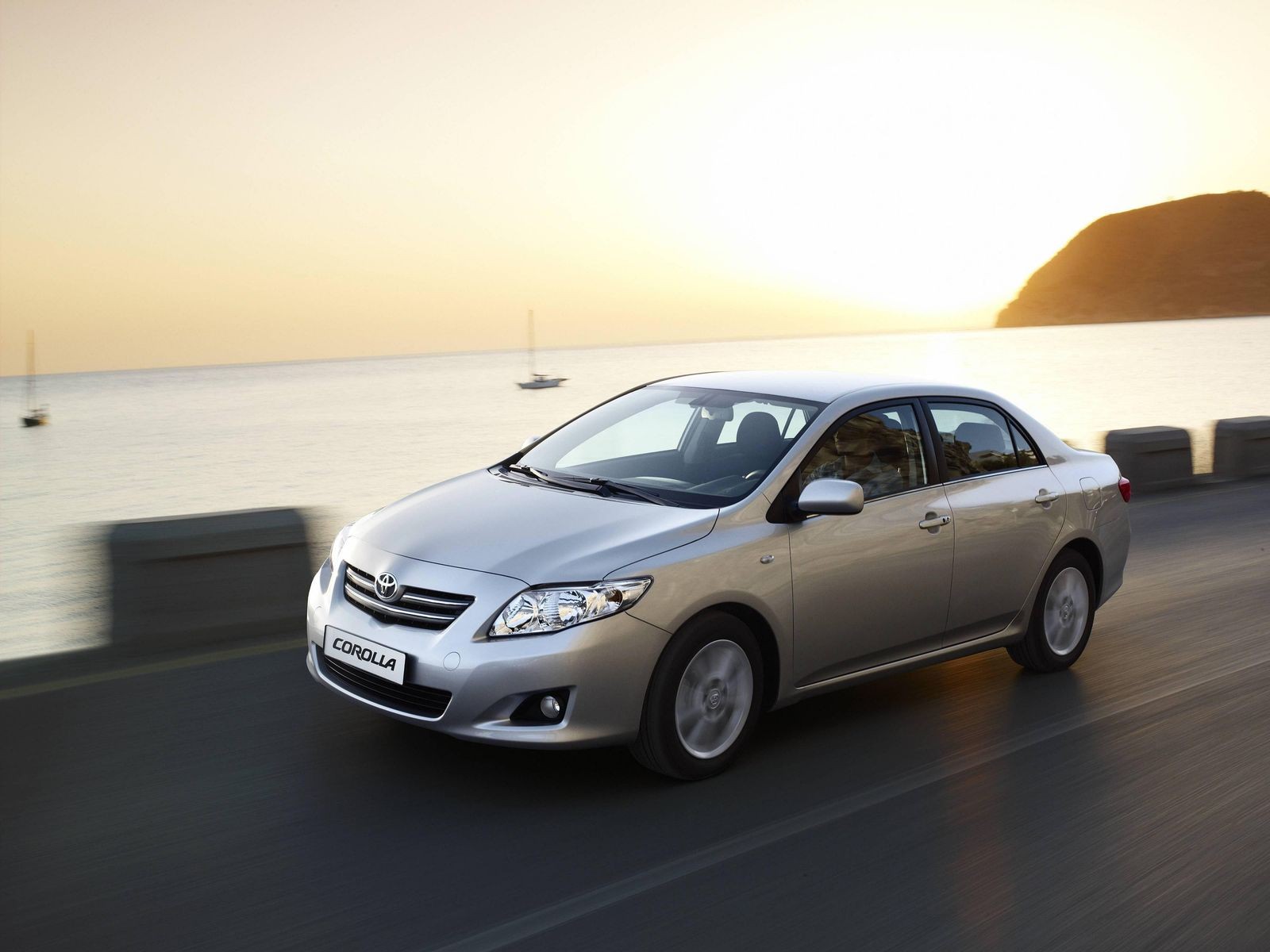 5 причин покупать и не покупать Toyota Corolla X (E140/E150)