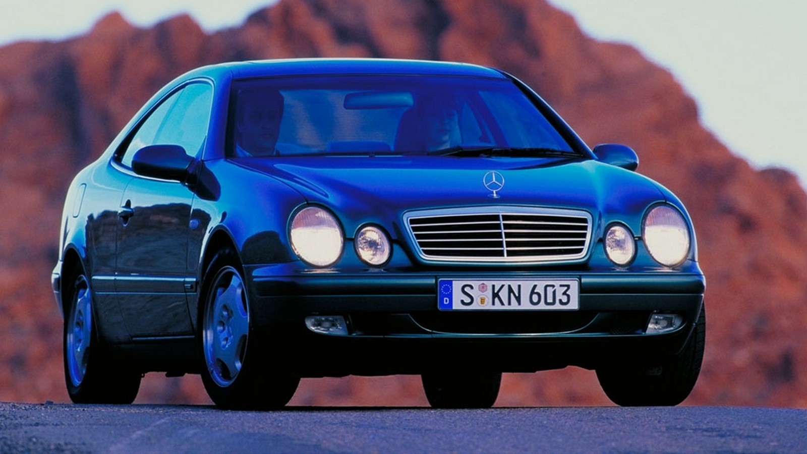 На фото: Mercedes-Benz CLK 320 (208) '1997–2002