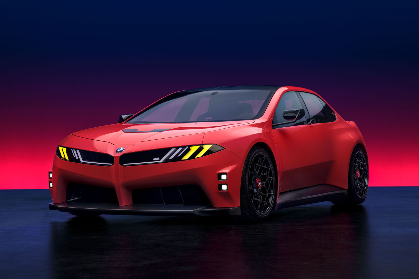 Баварцы показали предвестника нового спортседана BMW M3