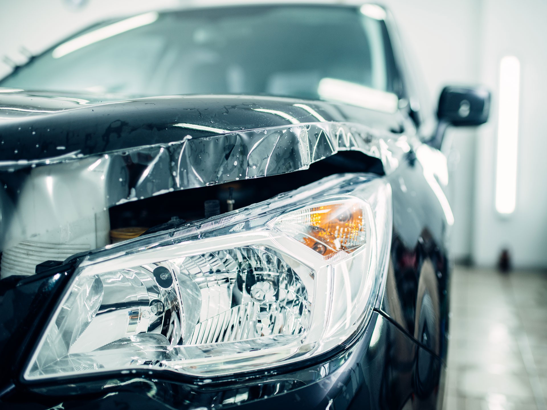 Защита кузова автомобиля полиуретановой пленкой – как и для чего это делают? – автомобильный журнал