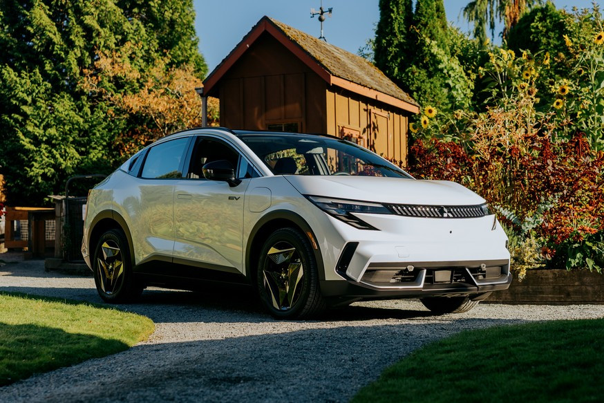 Mitsubishi Eclipse Sportback EV: намного дороже донорского и непопулярного Nissan Leaf