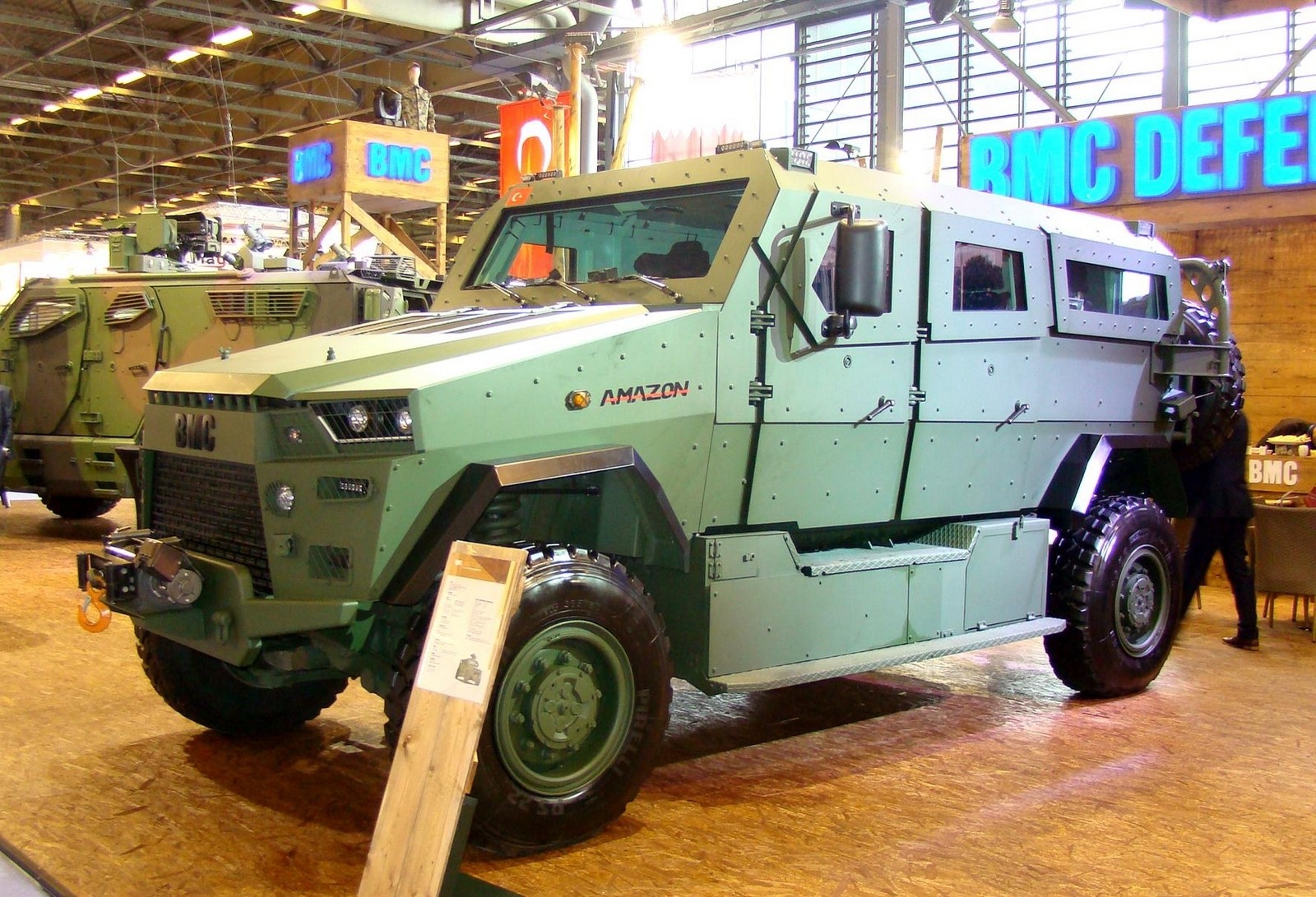 245-сильная боевая бронемашина ВМС Amazon на салоне Eurosatory-2016