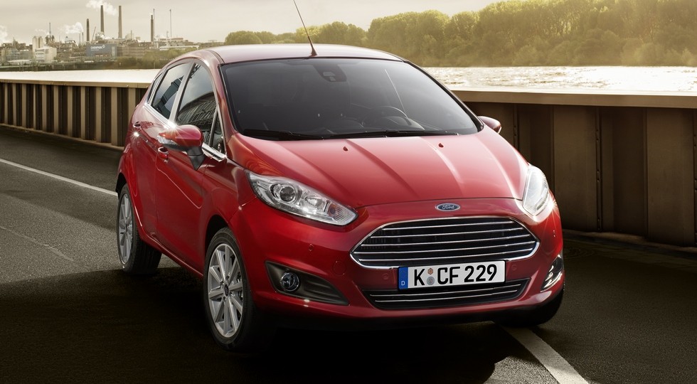 На фото: Ford Fiesta предыдущего поколения. Новая генерация модели уже представлена, однако в продажу новая Фиеста поступит позже