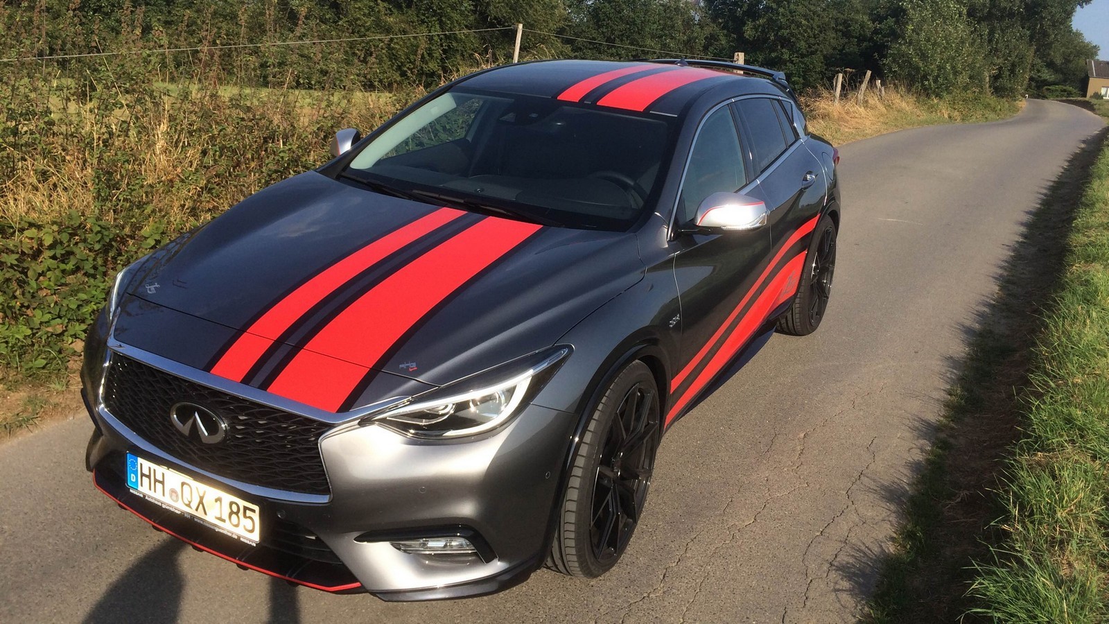 Infiniti-Q30-Larte-Design-2