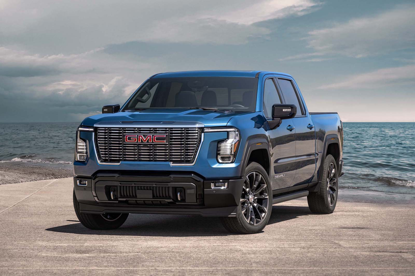 Посвежевший большой пикап GMC Sierra 1500: список обновок к 2027 модельному году и цены