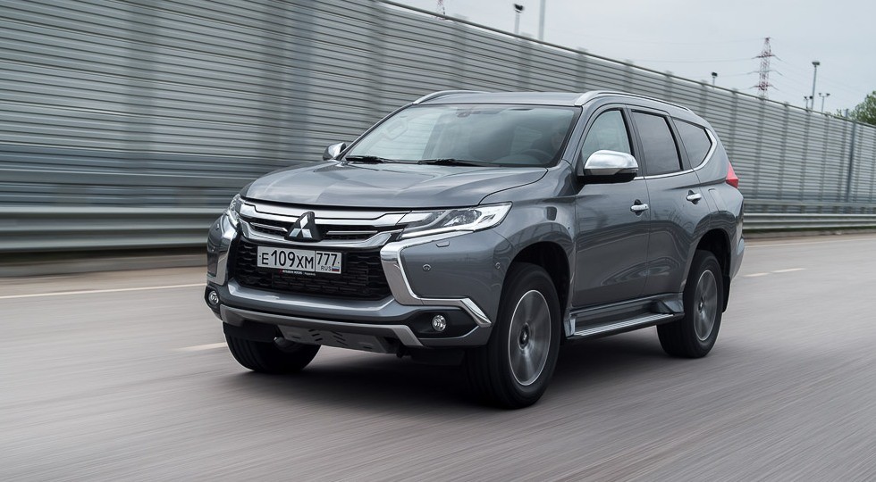 На фото: Mitsubishi Pajero Sport
