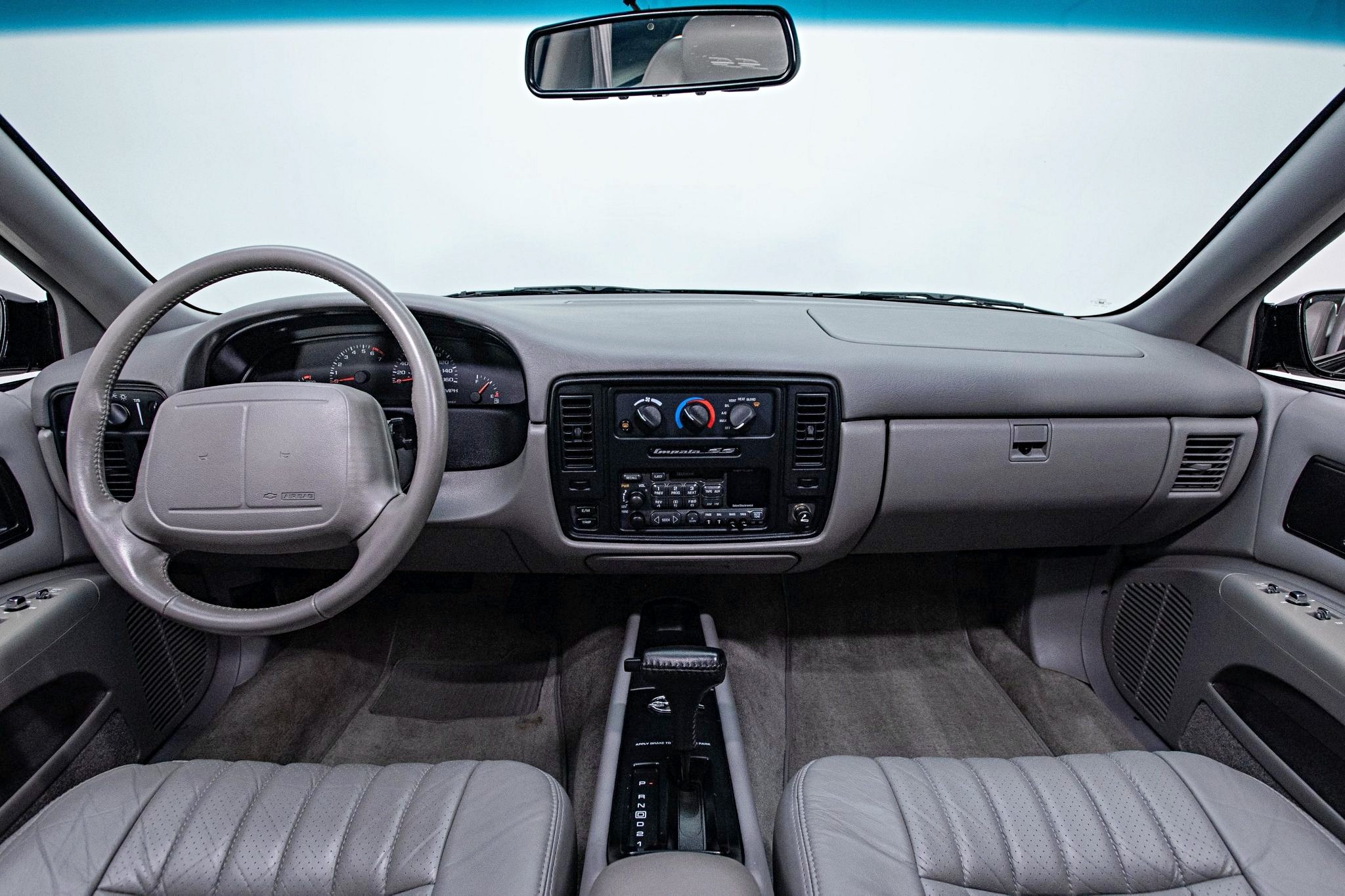 Рамный спортседан Chevrolet Impala SS на аукционе: идеальное состояние и почти даром