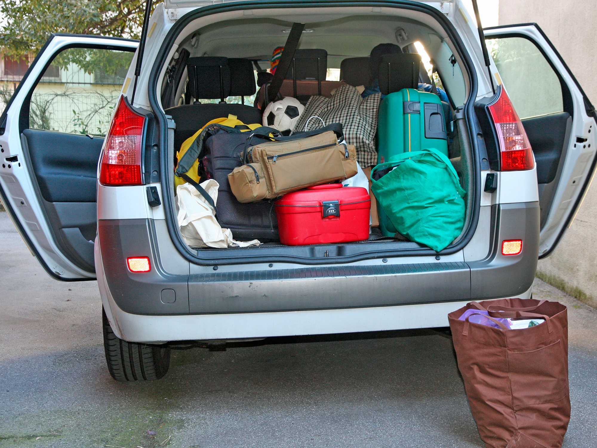 Карты, деньги, два ключа: как подготовиться к автомобильному путешествию