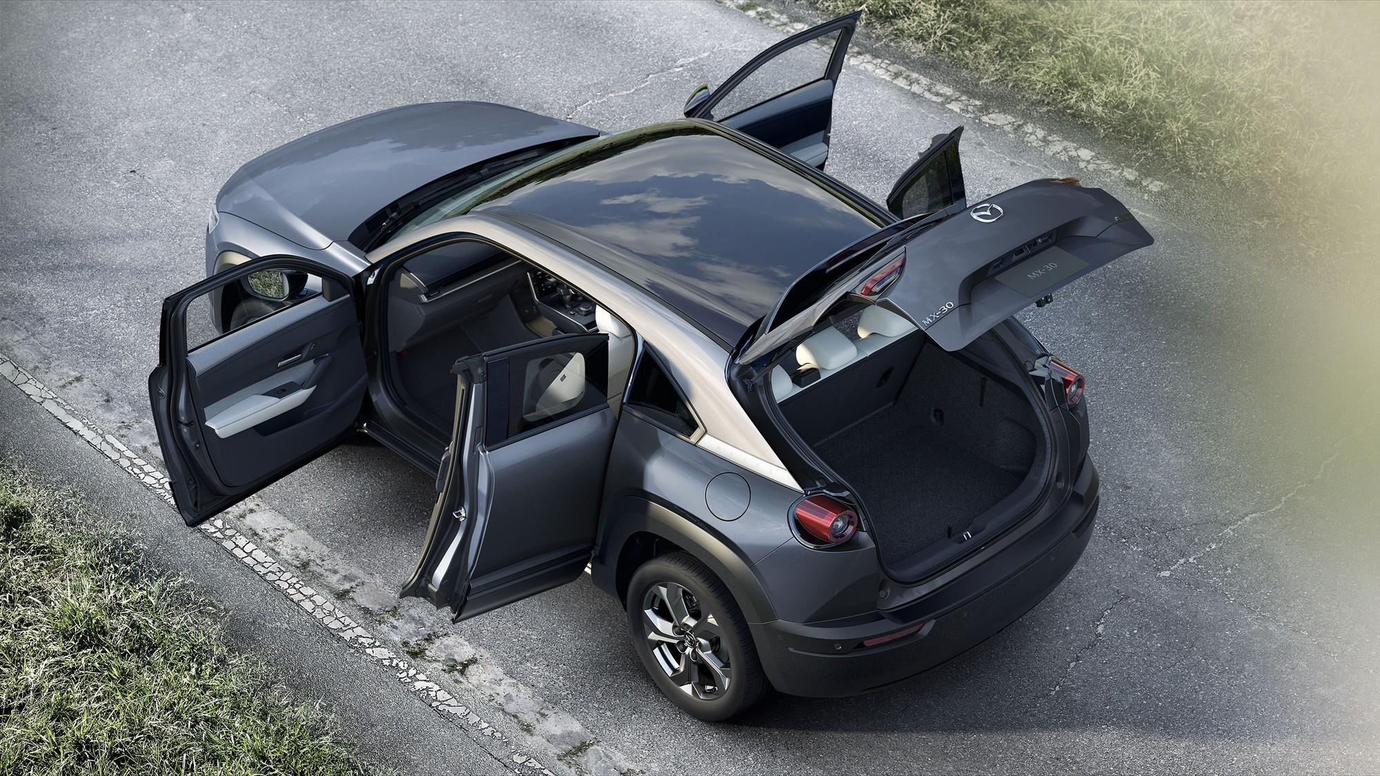 Кросс-купе Mazda MX-30: теперь с бензиновым мотором, а в 2022 году — с РПД!