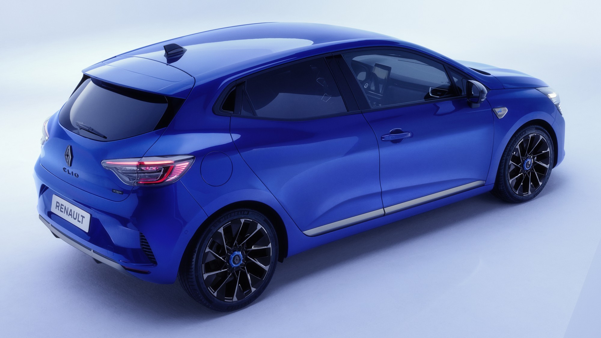 Renault Clio: рестайлинг на фоне падения продаж и версия в «духе Alpine» |  Курский автомобильный портал NewAuto46.ru