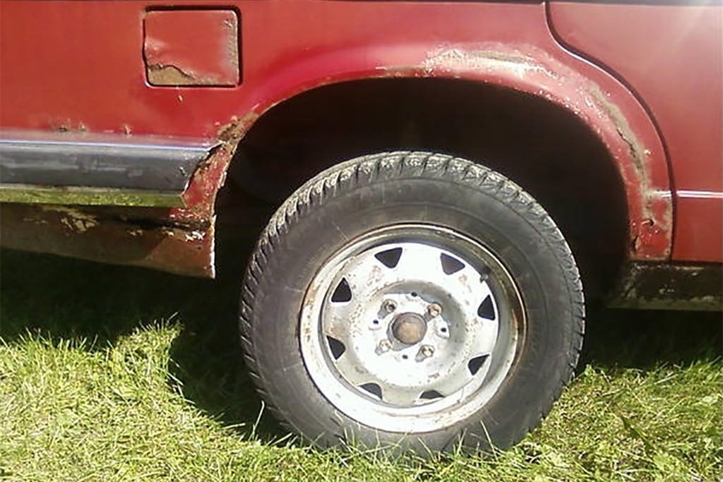 Сто на сорок один: сравниваем АЗЛК-2141 и Audi 100 C2