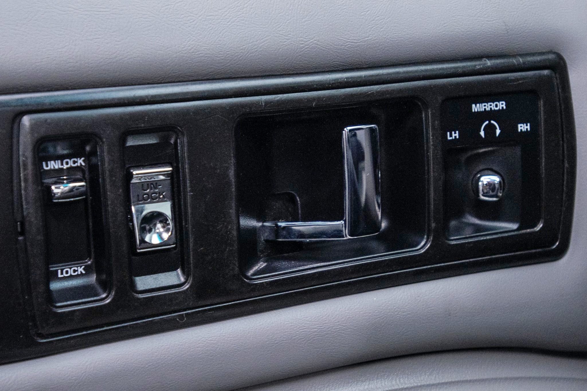 Рамный спортседан Chevrolet Impala SS на аукционе: идеальное состояние и почти даром