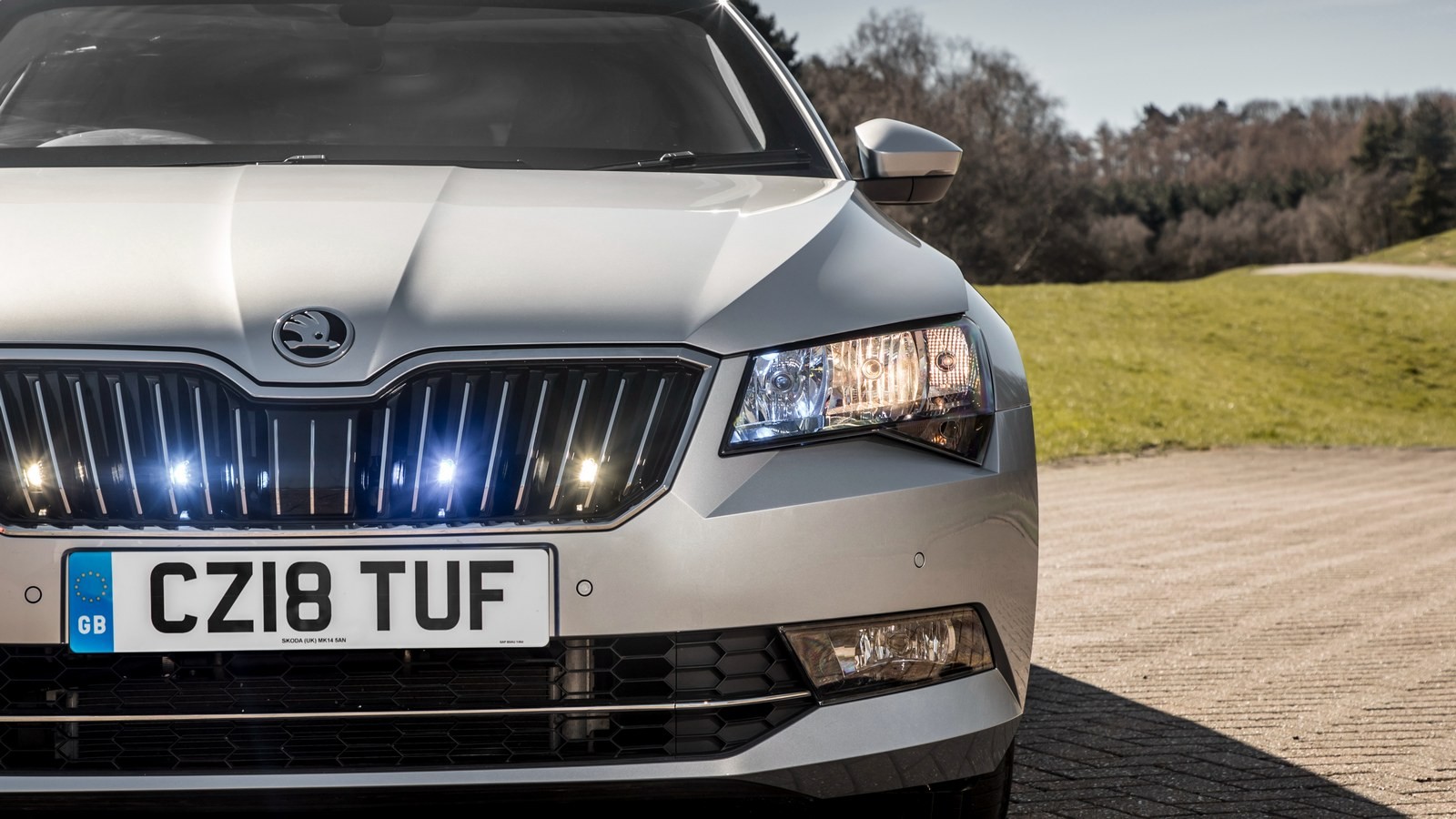 skoda_superb_combi_amoured_7