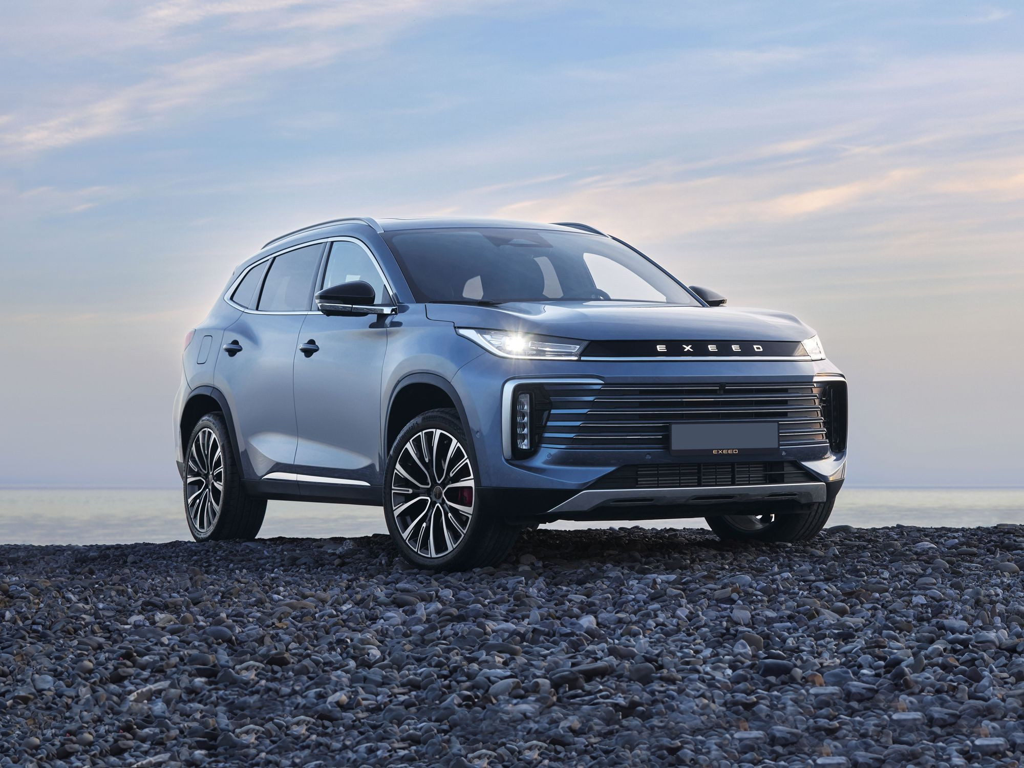 Покупаем Exeed TXL: что это за автомобиль и чем он интересен