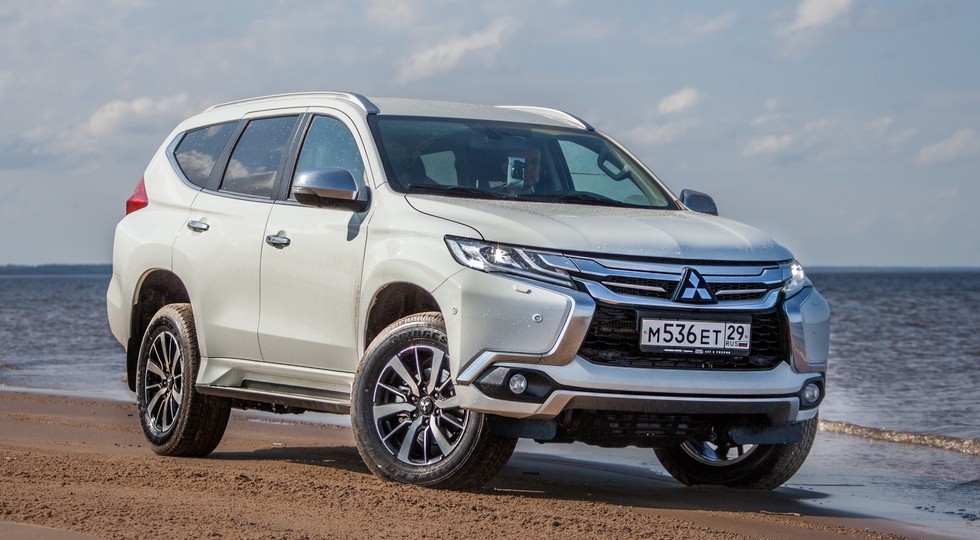 mitsubishi_pajero_sport_96