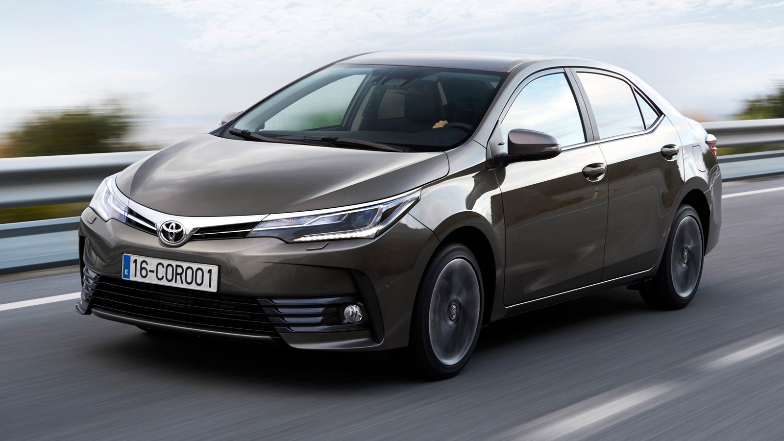 На фото: Toyota Corolla