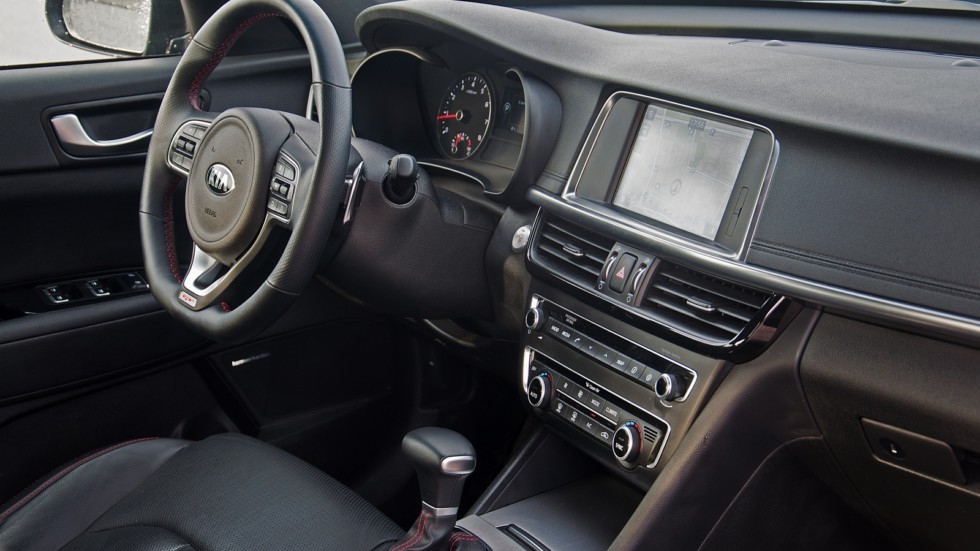 На фото: Kia Optima