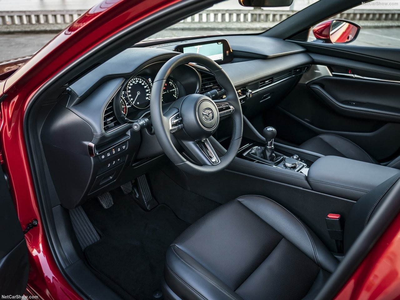 Mazda-3-2019-1280-77