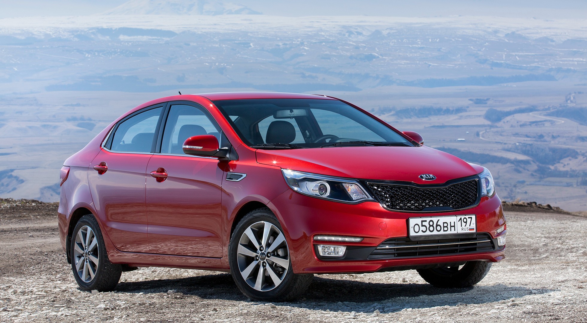 На фото: седан Kia Rio