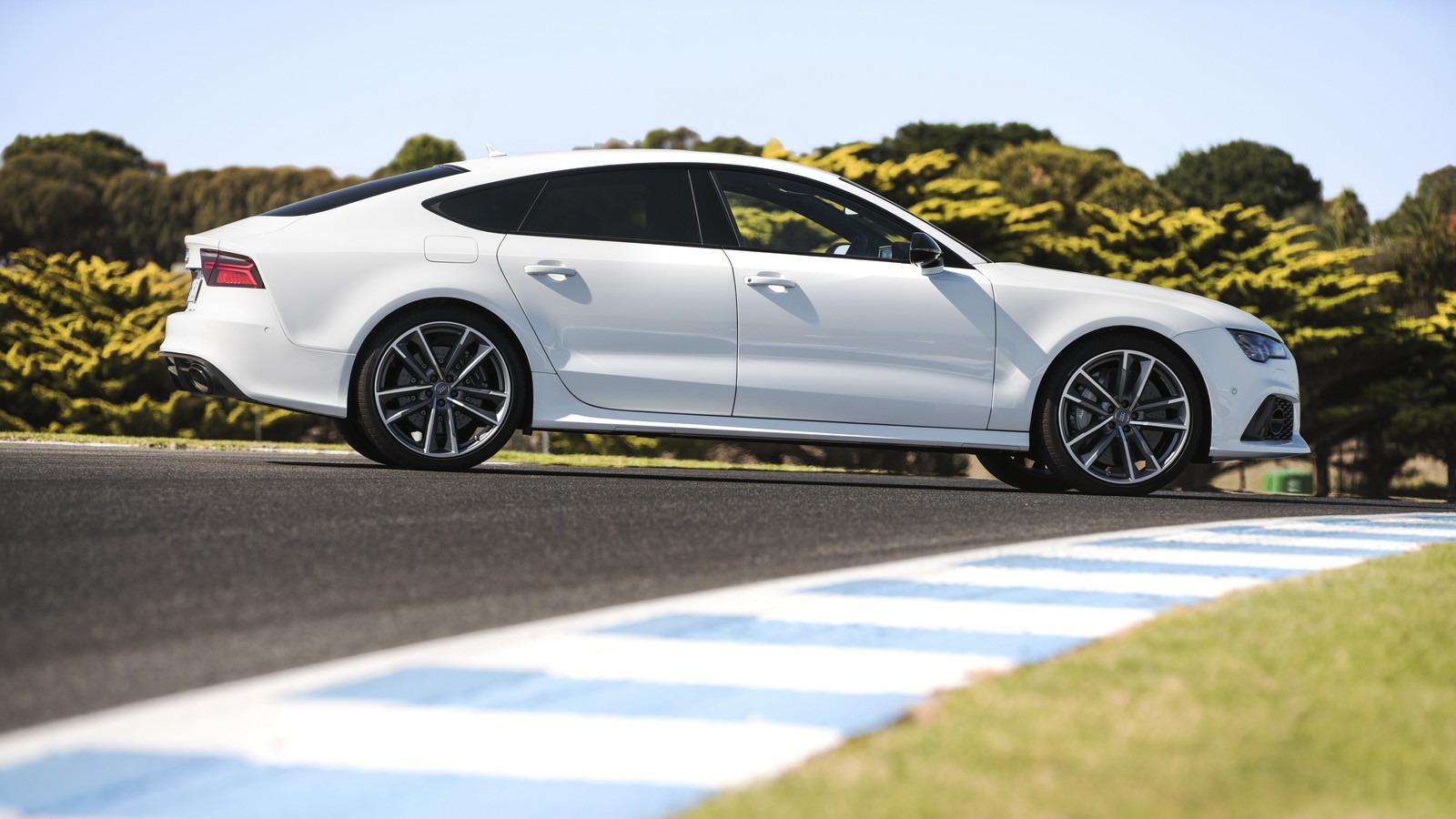 audi-rs-7-sportback-performance-4