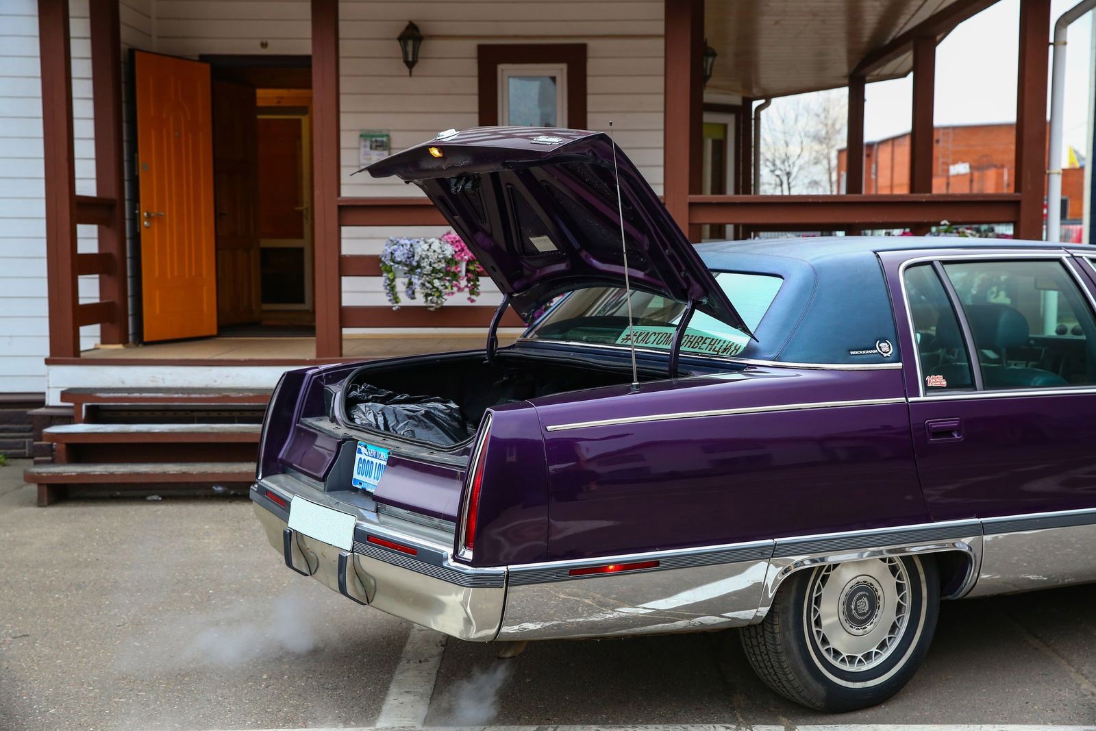 Бес в ребро: опыт владения Cadillac Fleetwood 1994 года