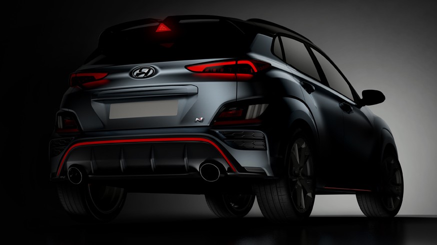 Hyundai раскрыла облик Kona N: красные акценты и «двухкрылый» спойлер на багажной двери