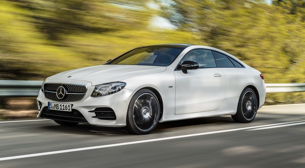 На фото: Mercedes-Benz E 400 4Matic AMG Line Coupe