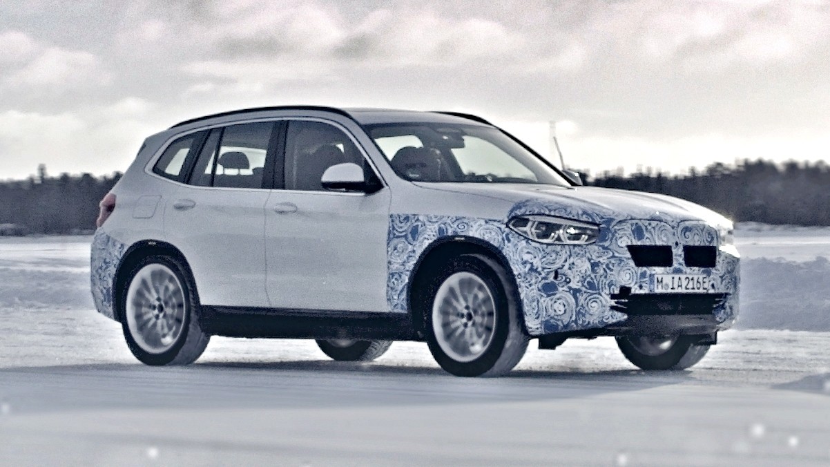 Серийный BMW iX3 на первых фотографиях без камуфляжа: ноздри спасены!