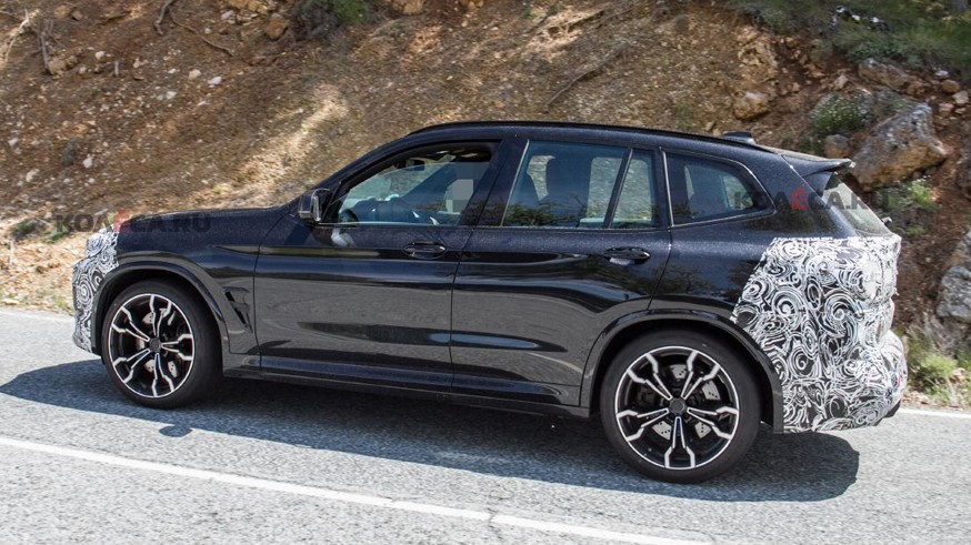 BMW обновит кроссовер X3 M: модель раскрывается на шпионских фото