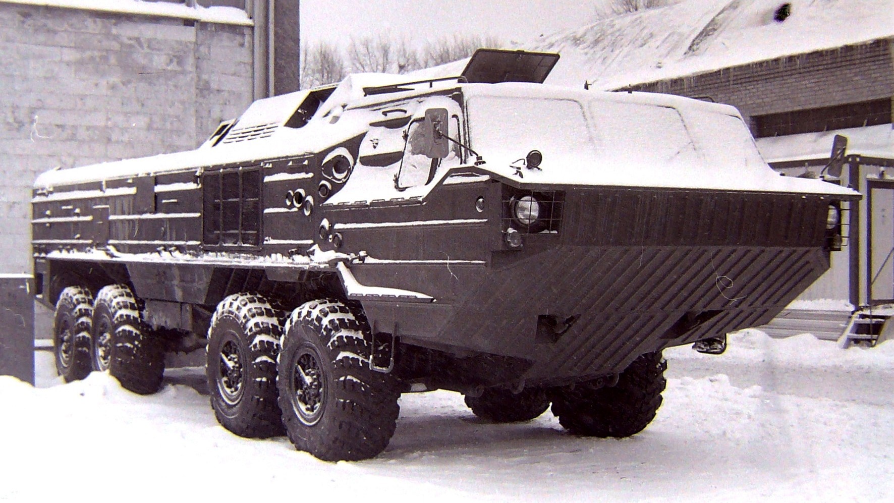 Транспортно заряжающая машина 9т230